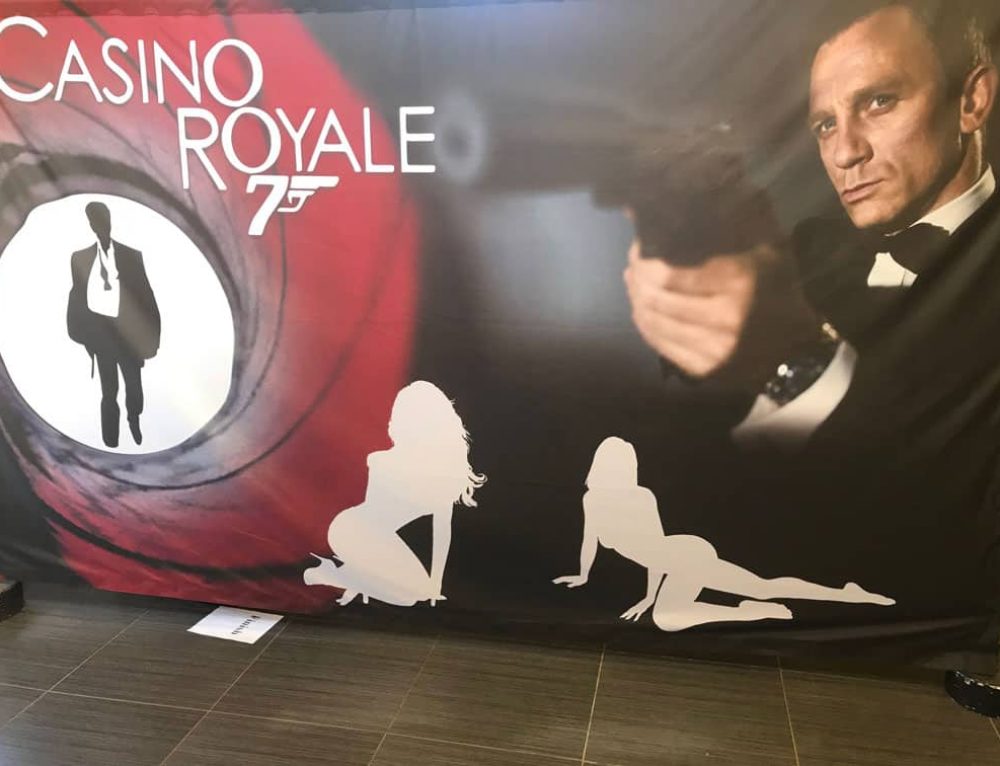 casino royale backdrop scene poker